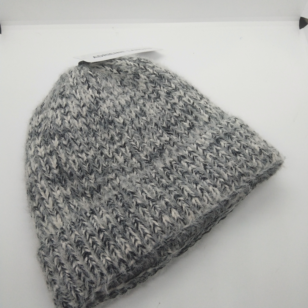 Adrienne Landau Beanie ✨